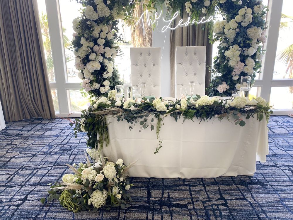 White Beach Roses Decoration